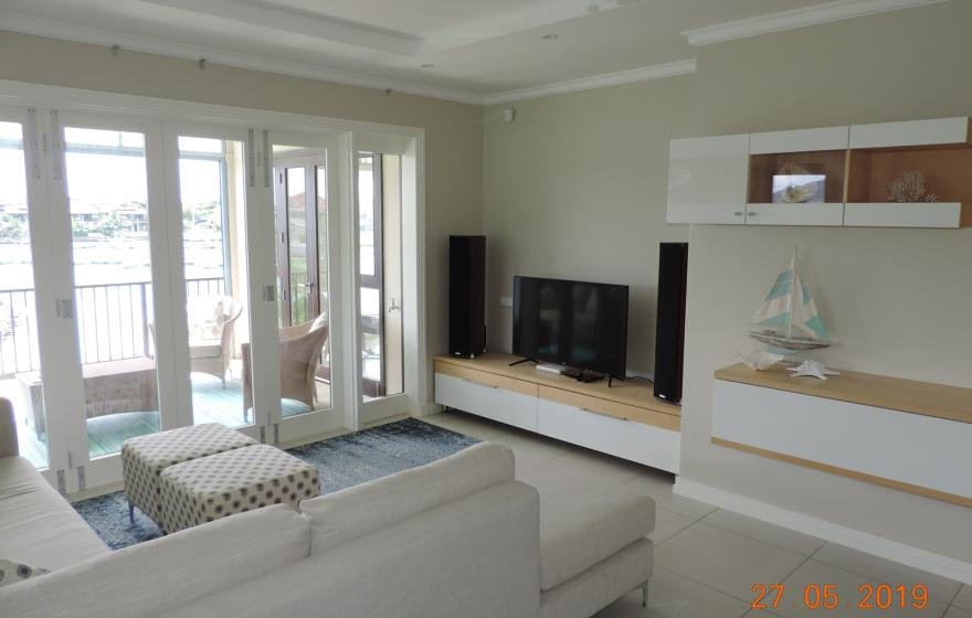 Tastefully Presented Modern Home