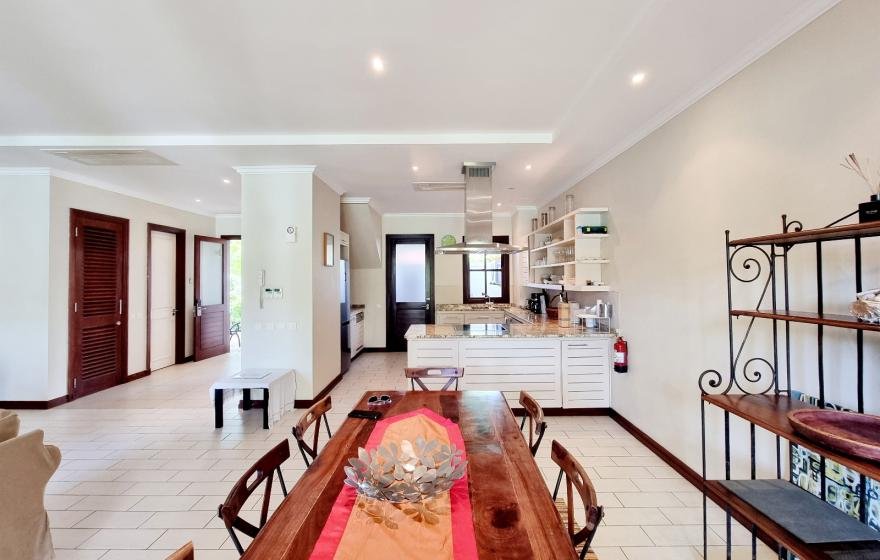 3 Bedroom Maison