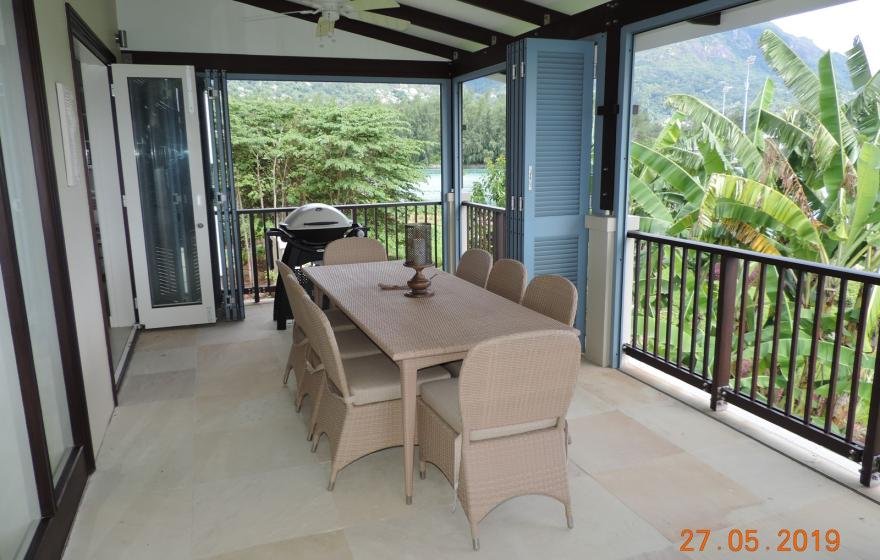 Tastefully Presented Modern Home