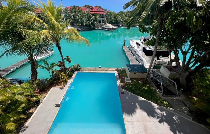Secret Paradise