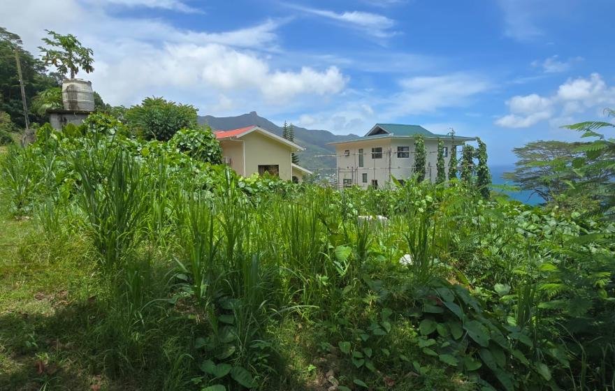Prime Land Beau Vallon