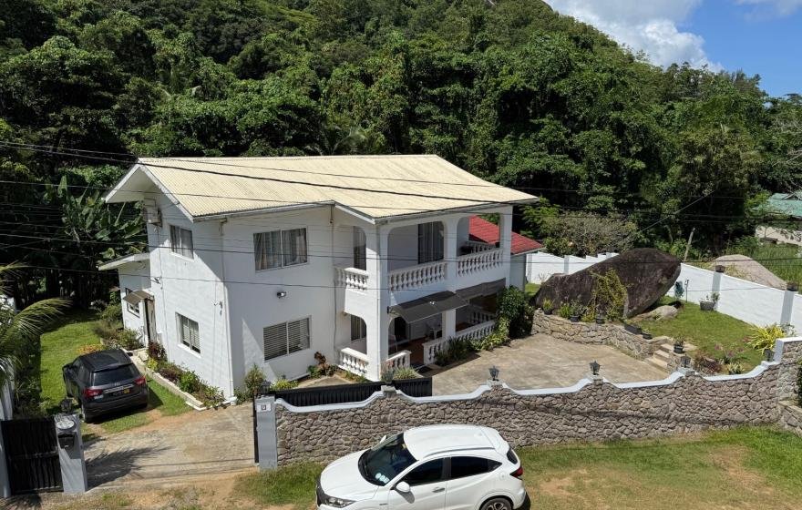 4 Bedroom Home Sorento Glacis