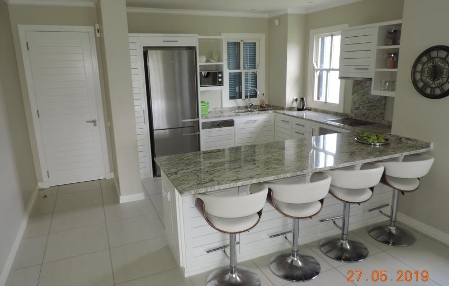 Tastefully Presented Modern Home