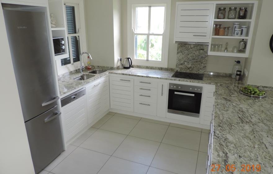 Tastefully Presented Modern Home