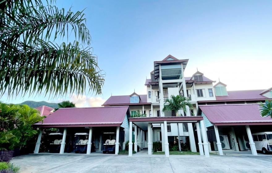 Exceptional 1 Bedroom Eden Island