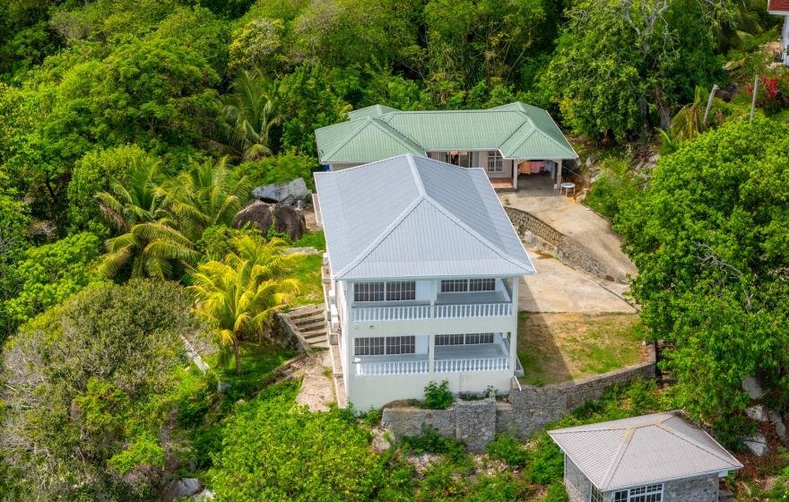 Exquisite Ocean Front Villa North Mahe