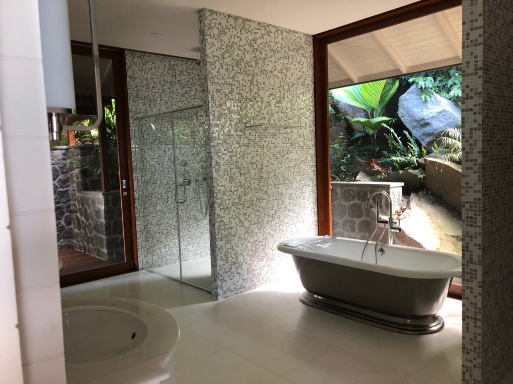 ID:800. New Royal Palm ultra luxury villa in private estate
