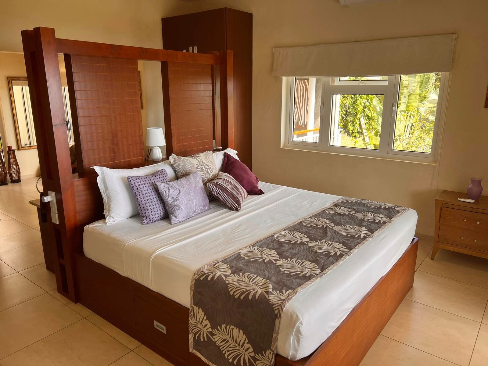 Spectacular 4-Bedroom Villa With Tourism License And Approved Extension Plans In Sans Soucis