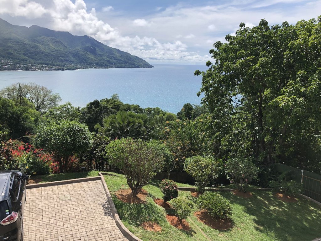 ID:775. Grand hillside villa with magnificient panoramic sea views