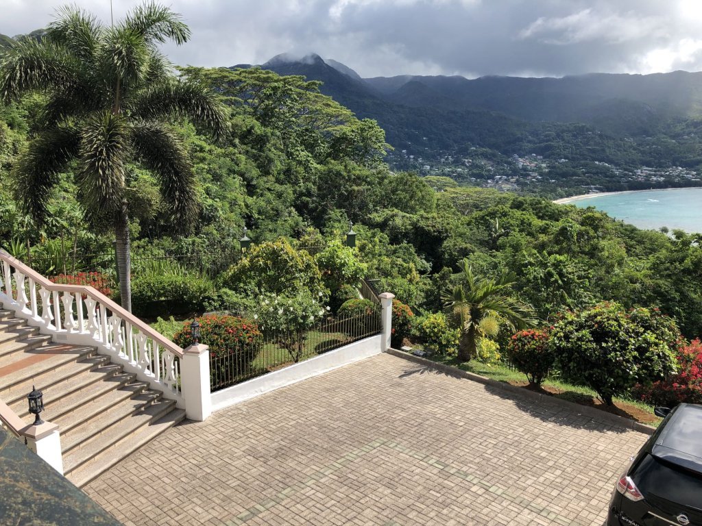 ID:775. Grand hillside villa with magnificient panoramic sea views