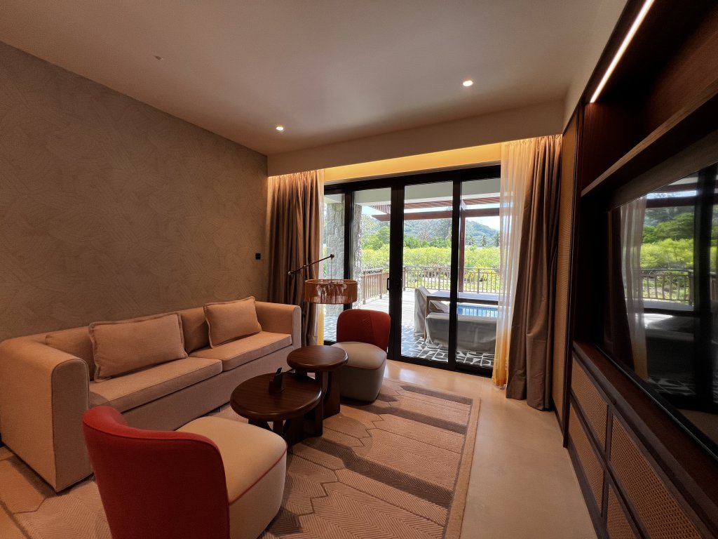 ID:960-1. Albizya Bay – Hilton Canopy Branded Residences