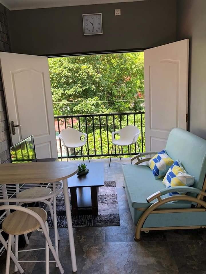 Self-Catering One-Bedroom Apartment Near Victoria Entertainment District