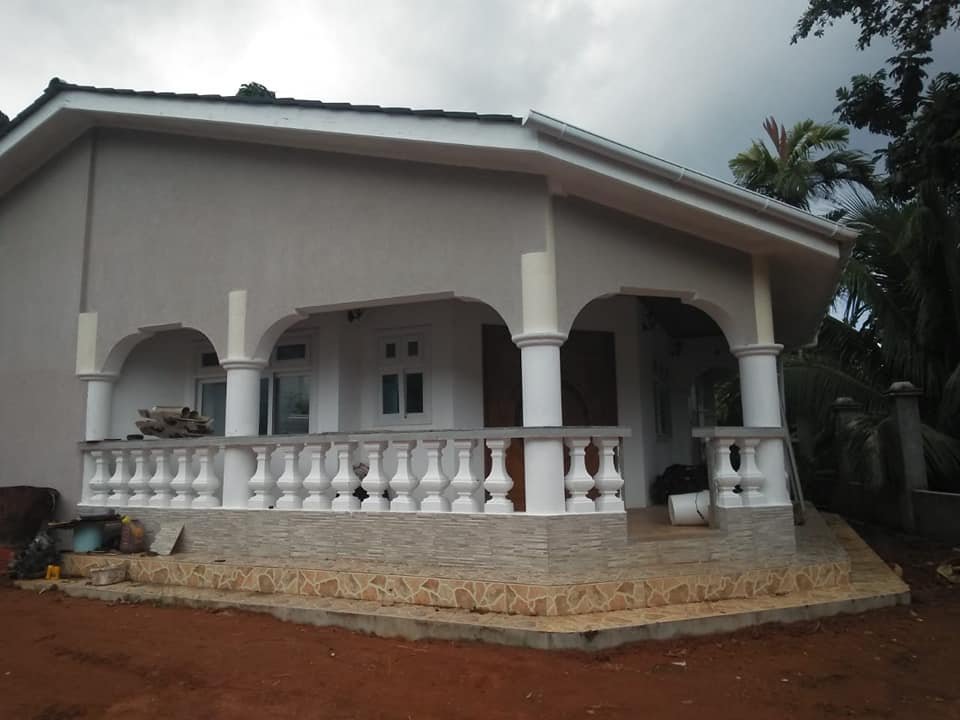 Spacious Six-Bedroom Family Home In Quiet Neighborhood At Point Aux Sel, Mahé