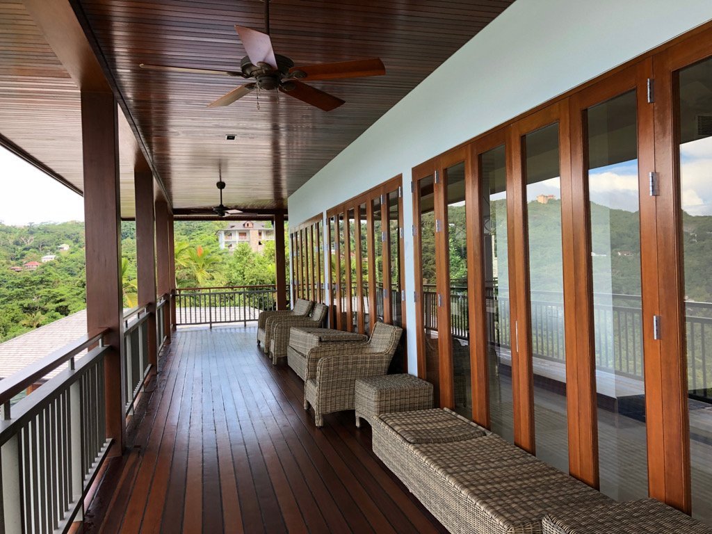 ID:800. New Royal Palm ultra luxury villa in private estate