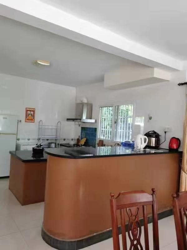 Fully Furnished Three-Bedroom Semi-Detached House With Garden And Private Parking At Beau Vallon La Batie
