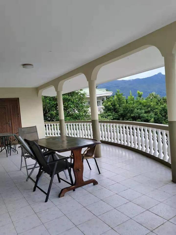 Fully Furnished Three-Bedroom Semi-Detached House With Garden And Private Parking At Beau Vallon La Batie