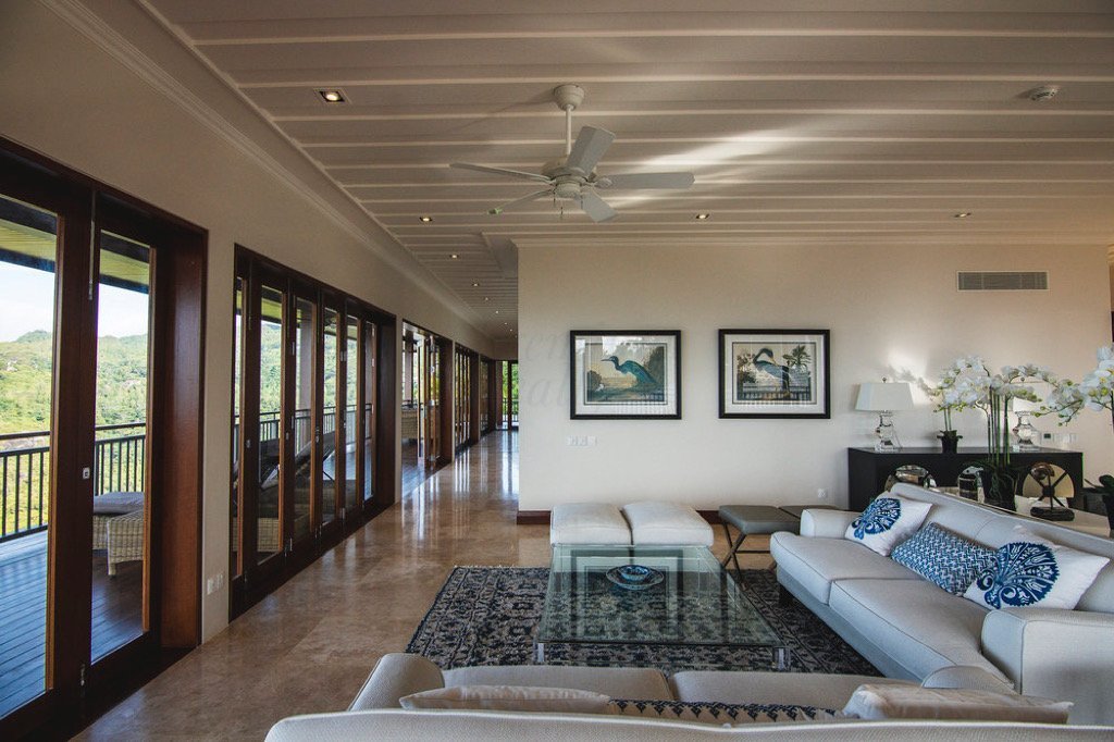 ID:800. New Royal Palm ultra luxury villa in private estate