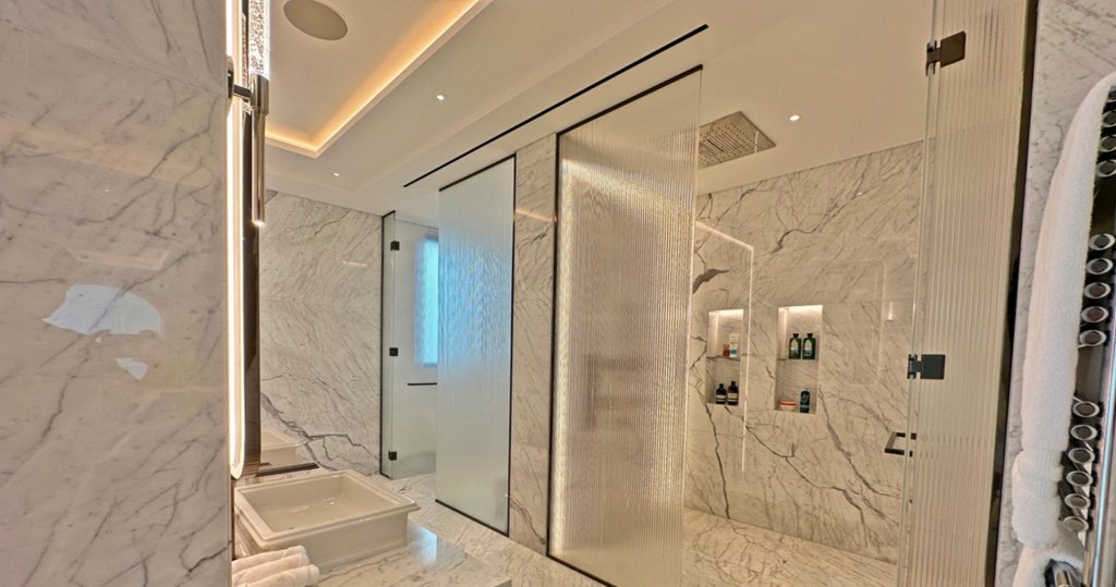 Palm Jumeirah Custom Built Mansion. FROND G – Billionaires Row