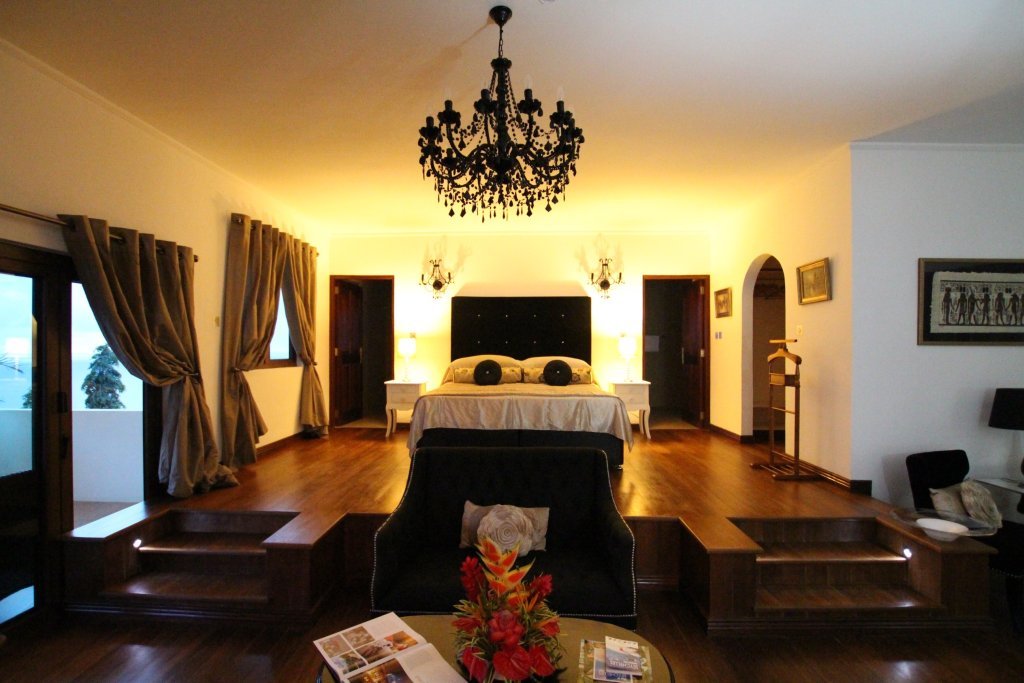 ID:707. Private villa with super panoramic views in north Mahe