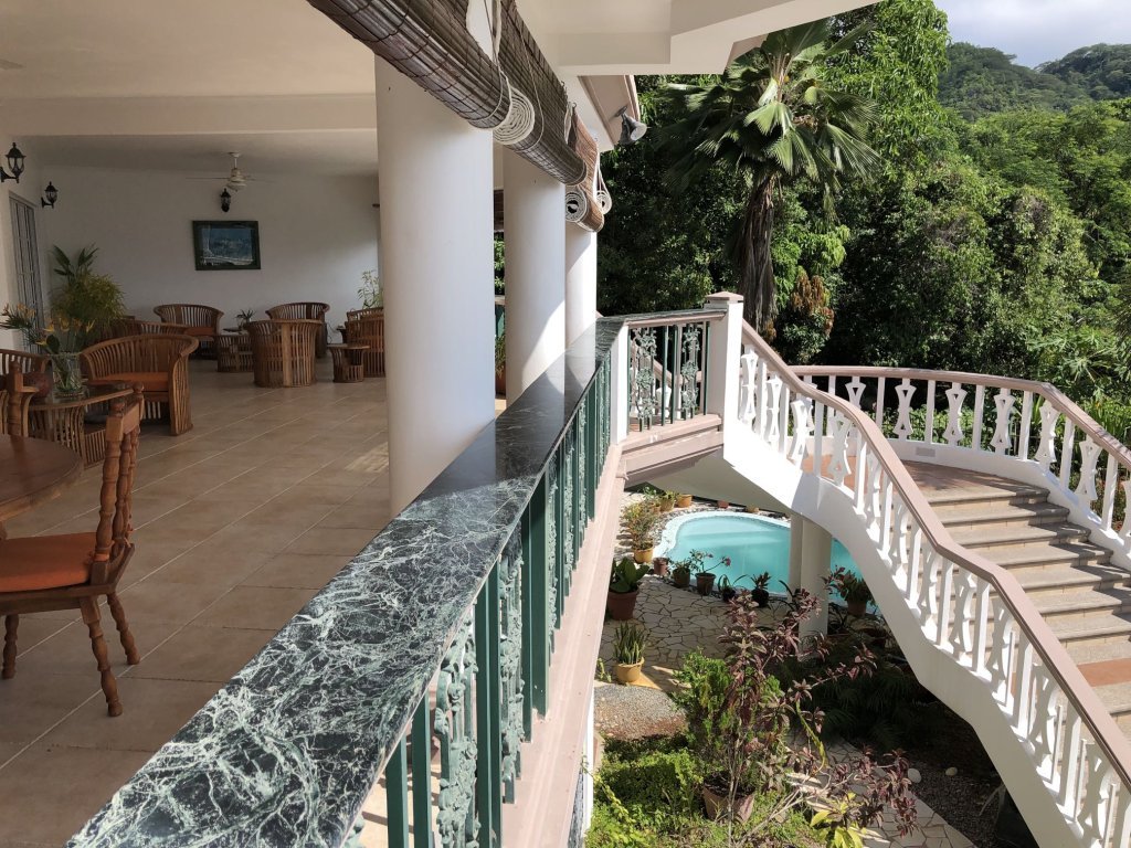 ID:775. Grand hillside villa with magnificient panoramic sea views